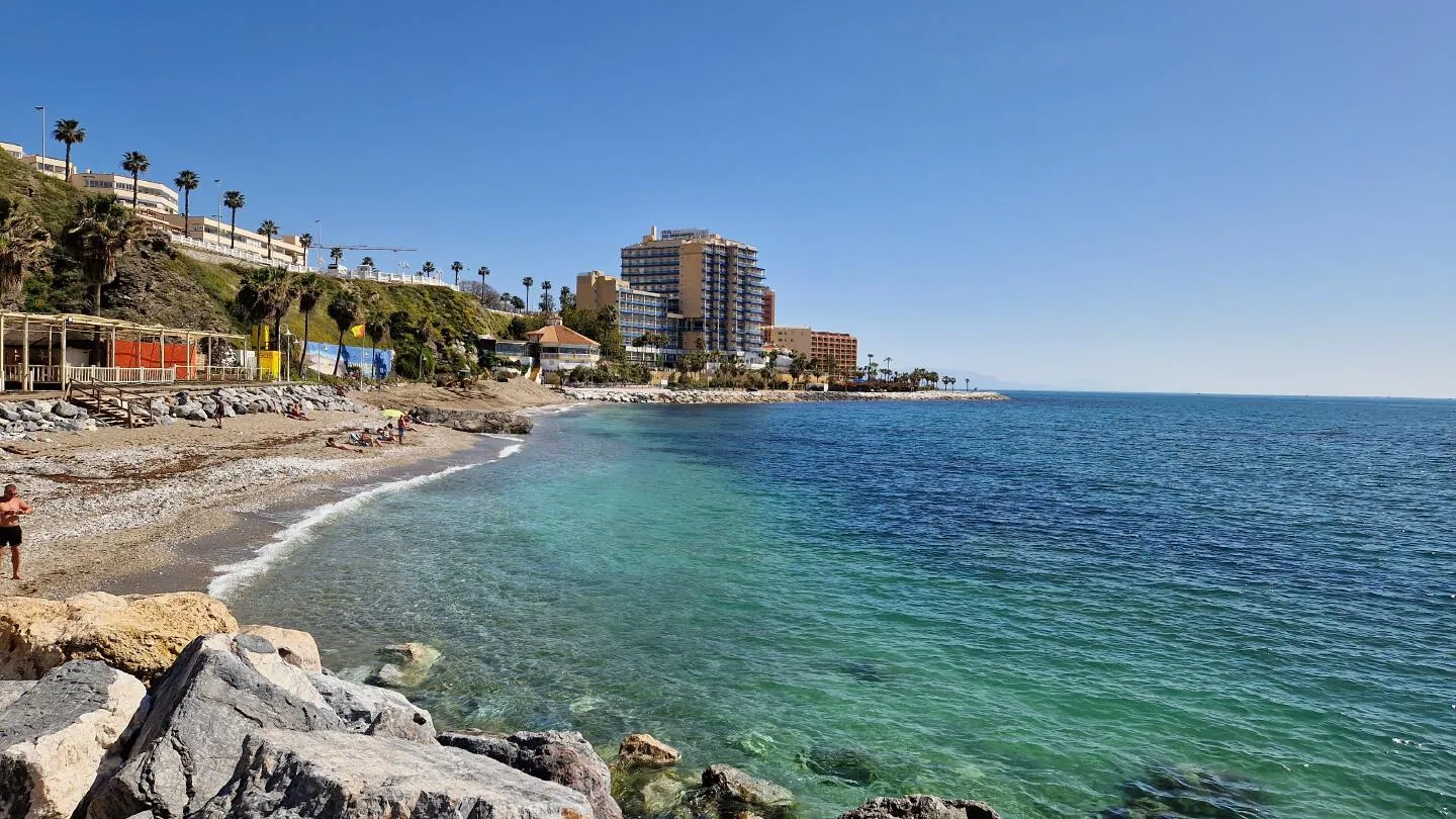Appartement met zeezicht en toeristische licentie in Benalmádena Pueblo – 10/16