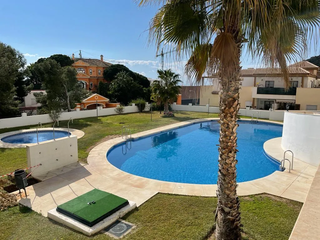 Appartement met zeezicht en toeristische licentie in Benalmádena Pueblo – 13/16