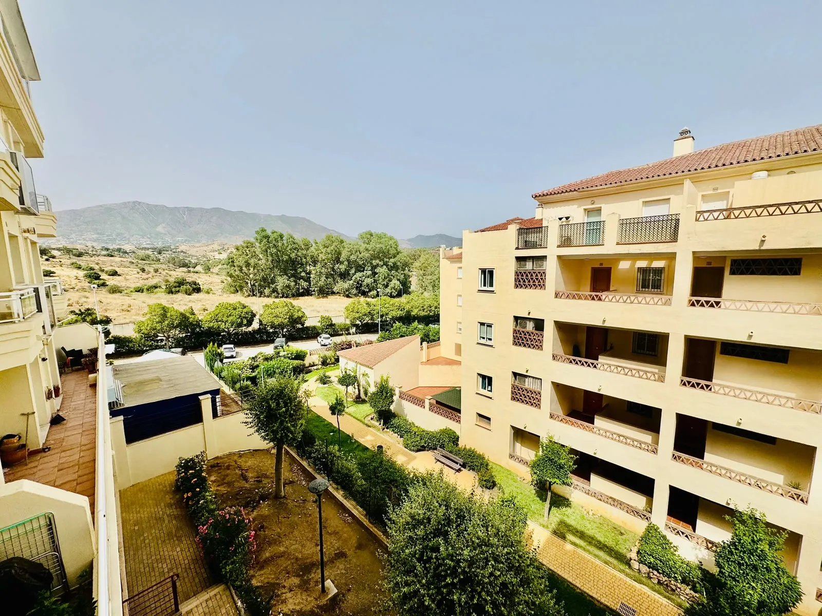 Appartement met twee terrassen, garage en berging in Cala Hills, Mijas Costa – 11/16