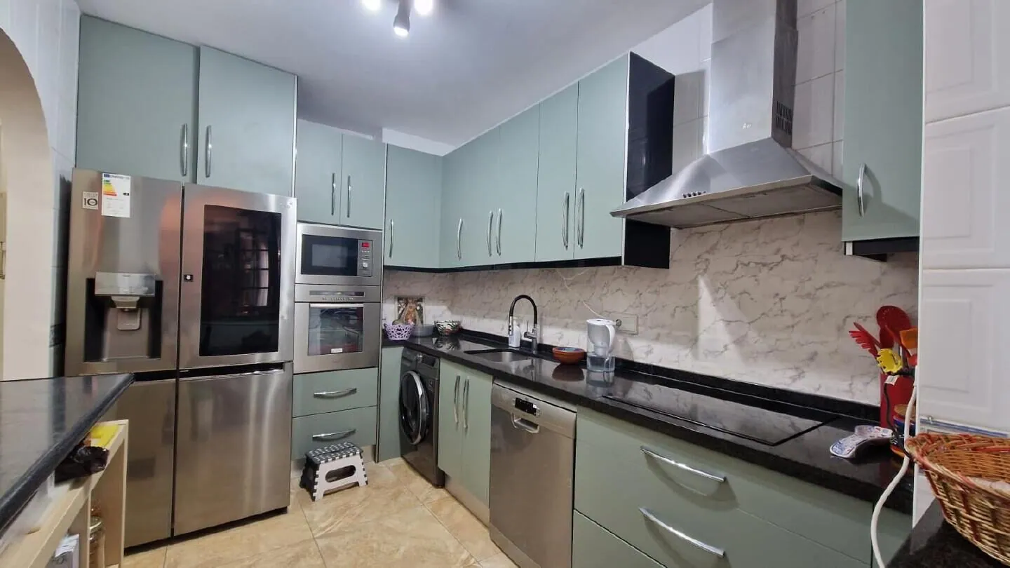 Gerenoveerde benedenwoning met garage in Puebla Lucía, centrum Fuengirola – 2/16
