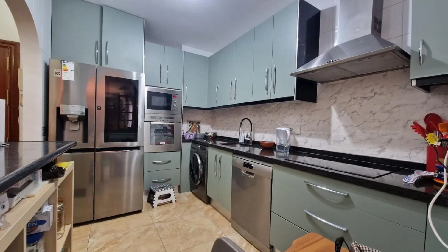 Gerenoveerde benedenwoning met garage in Puebla Lucía, centrum Fuengirola – 3/16