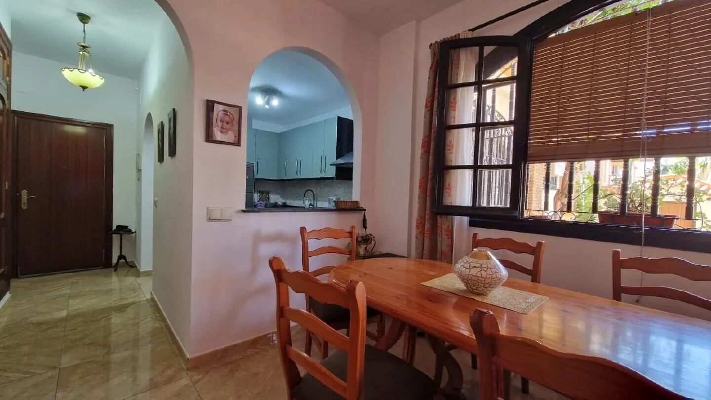 Gerenoveerde benedenwoning met garage in Puebla Lucía, centrum Fuengirola – 7/16