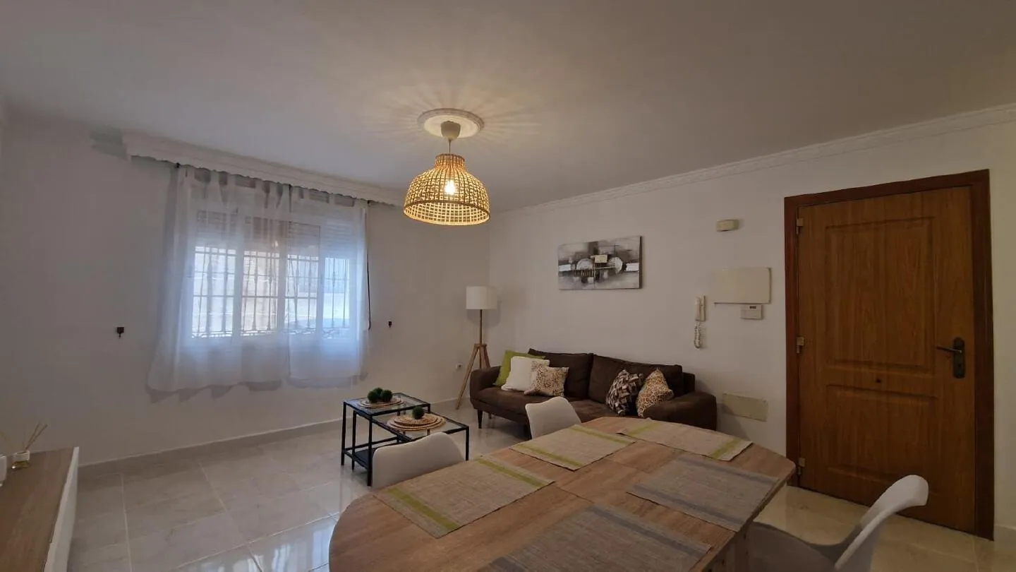 Gerenoveerde benedenwoning met toeristische licentie in Las Lagunas de Mijas – 6/16