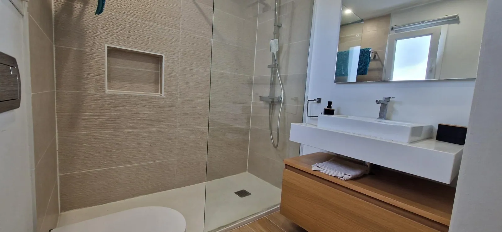 Appartement met zeezicht en toeristische licentie in El Juncal, Mijas Costa – 2/16