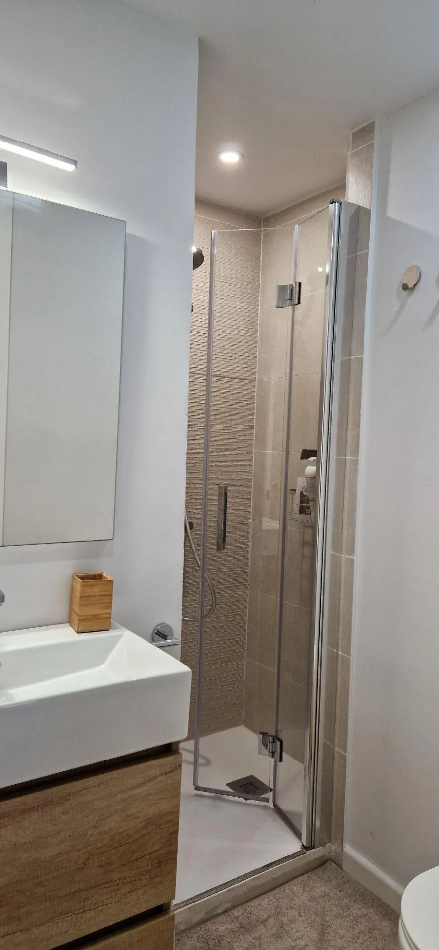 Appartement met zeezicht en toeristische licentie in El Juncal, Mijas Costa – 3/16